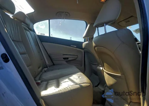 2011 Honda Accord Se z USA, uszkodzony, nr VIN 1HGCP2F6XBA004863